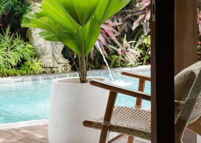 Private 3br Tropical L Pool & Open Living ジンバラン