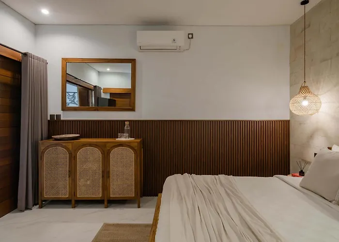 Private 3br Tropical L Pool & Open Living ジンバラン